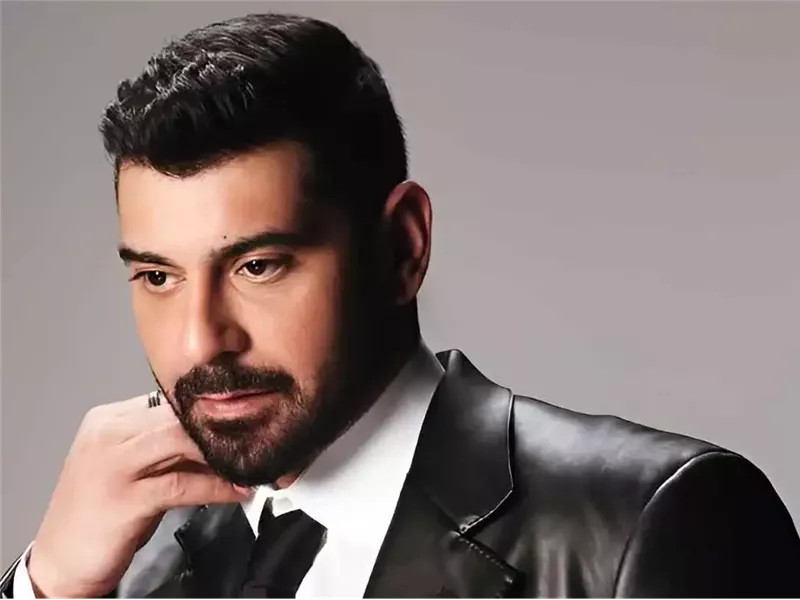 ادم 