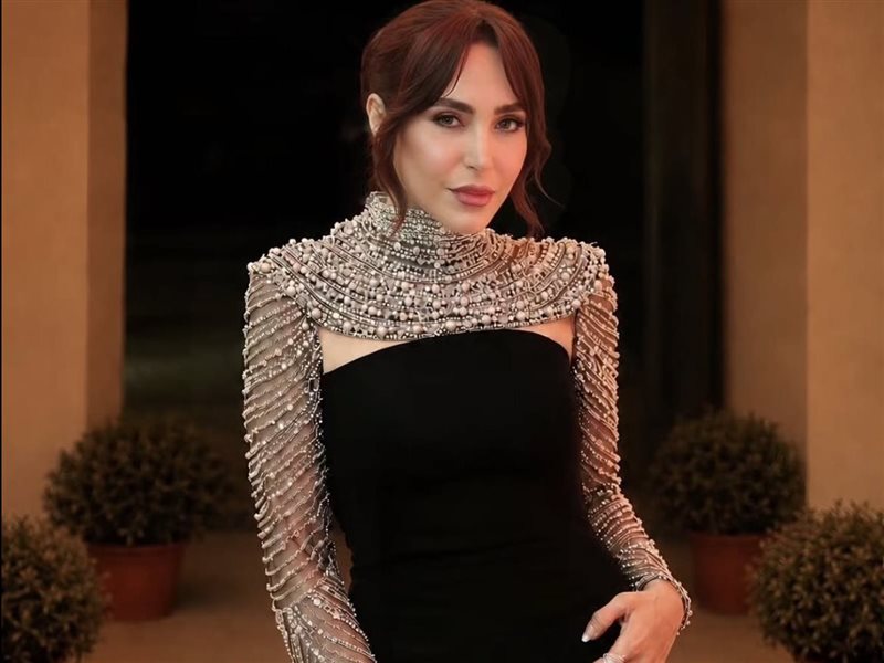 عبير نعمة تتألق بتصميم ساحر من زياد نكد خلال حفلها في المغرب
