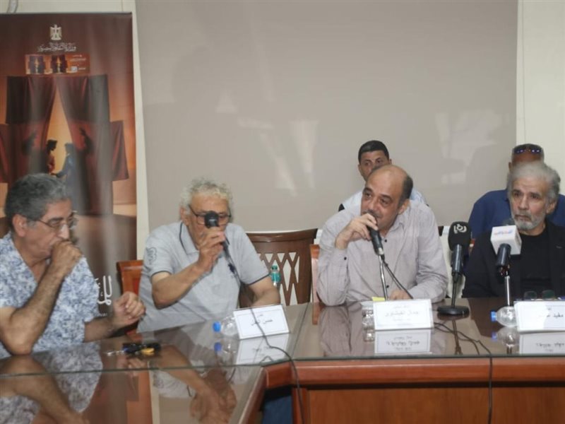 المهرجان القومي للمسرح المصري يحتفي بالفنان الكبير عبد الرحمن أبو زهرة في «يوم الوفاء لرموز المسرح»