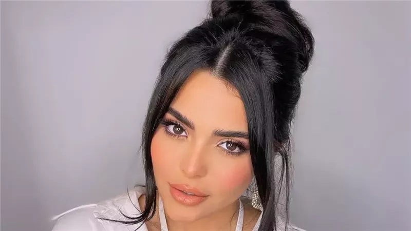 أسماء جلال 
