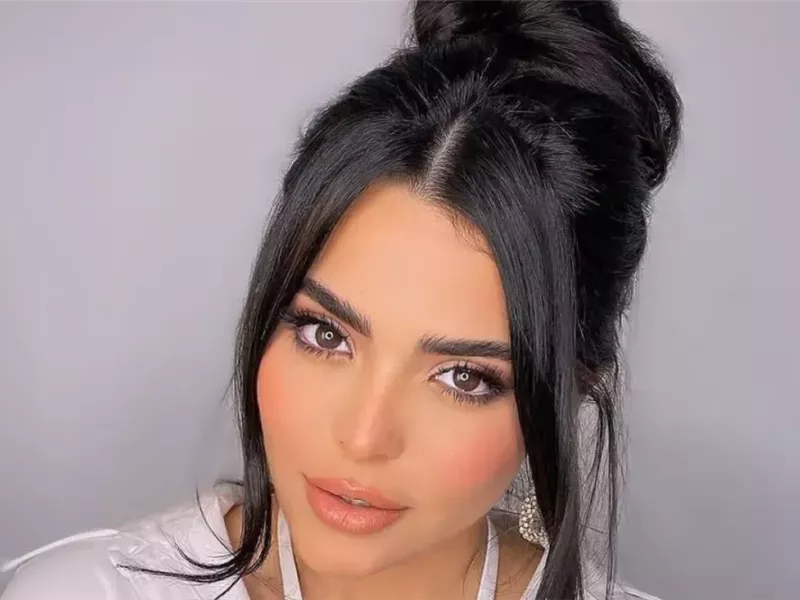أسماء جلال 