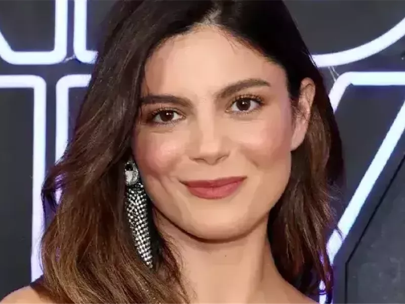 Ocean’s Eleven يعود من الستينيات..برادلي كوبر ومونيكا باربارو  في مهمة سرية