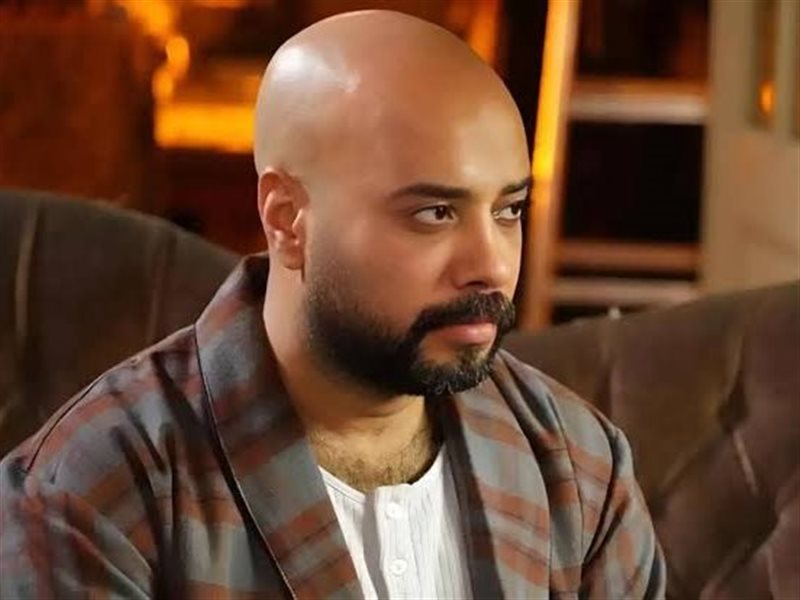 حاتم صلاح يخوض أولى بطولاته في السينما بفيلم 
