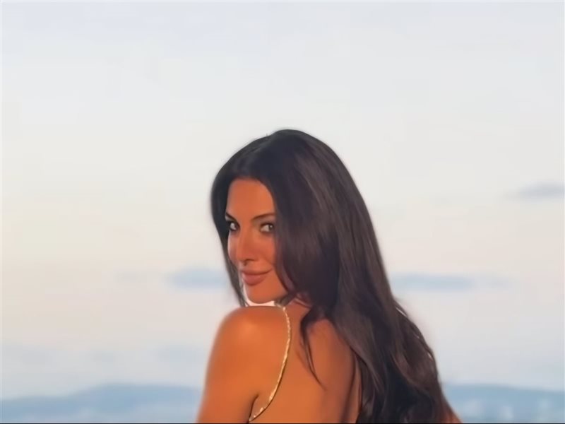 رزان جمال تخطف الأنظار بإطلالة سوداء من Tom Ford في  Cartier Into the Wild بإسطنبول