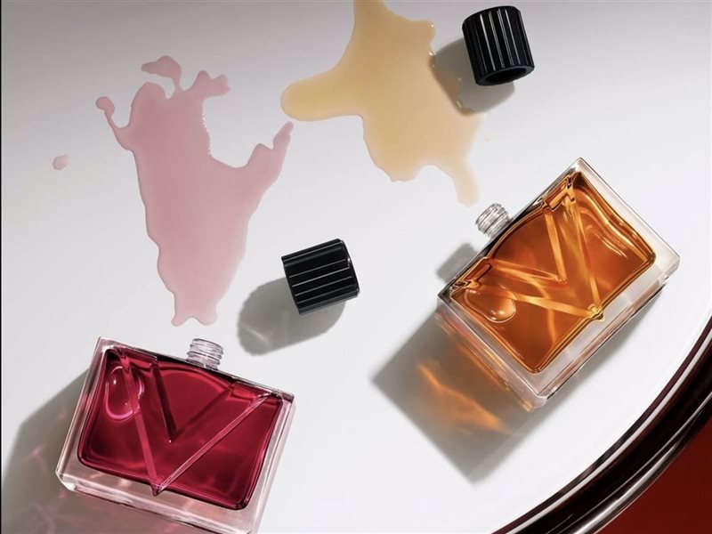 فالنتينو تكشف عن عطرَي Vendetta الجديدين بإحساس جريء وجاذبية آسرة