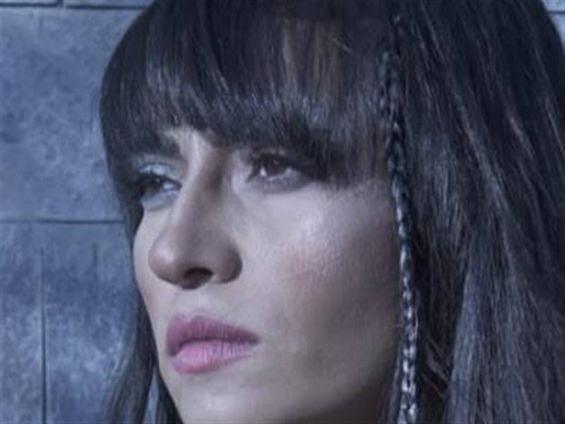 سارة كريم تجسد «هدى» أمام عابد عنان في «خارج عن السيطرة»