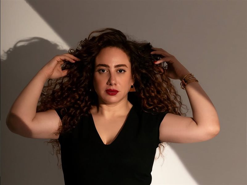 ريهام الشنواني صيدلانية وسائقة تستعرض قضايا مجتمعية مختلفة بمسلسل المايكرودراما 