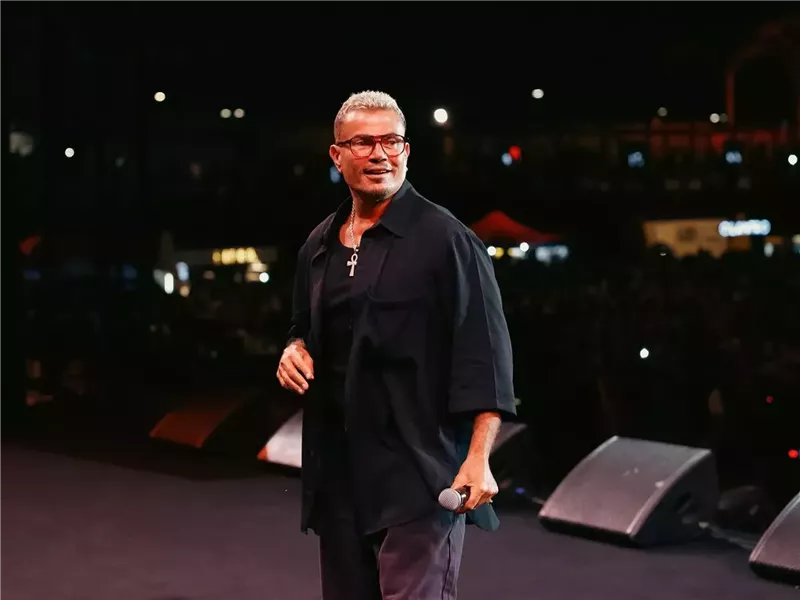 عمرو دياب فى حفل تركيا 