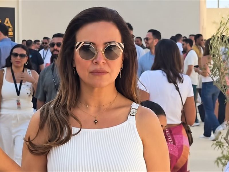أناقة بلا تكلف.. ريهام عبد الغفور تلفت الأنظار بإطلالة بيضاء انثوية هادئة في ندوتها بمهرجان الجونة