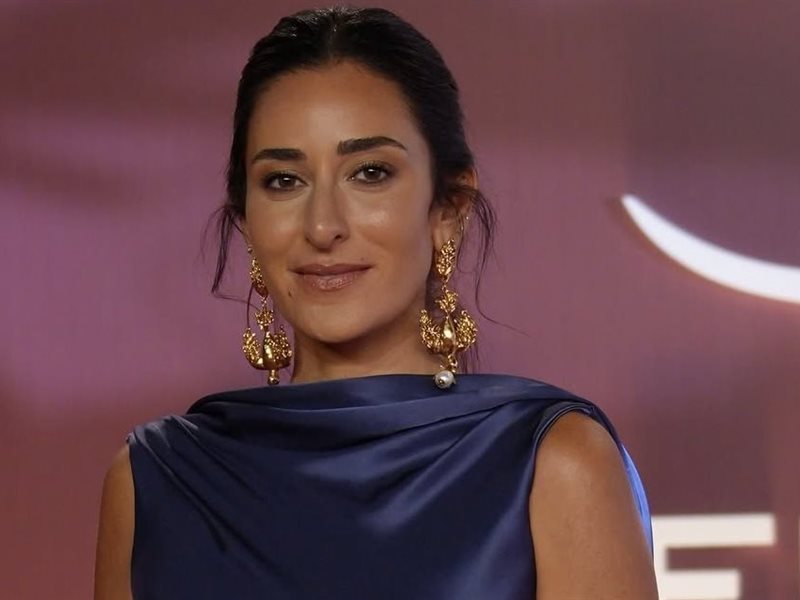 أمينة خليل تتصدر مشهد الأناقة بفستان انسيابي في مهرجان الجونة
