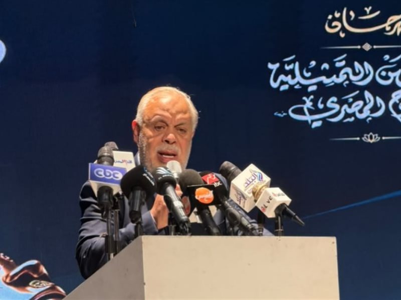 أشرف زكي: الدورة التاسعة آخر عهدي بمهرجان نقابة المهن التمثيلية للمسرح 